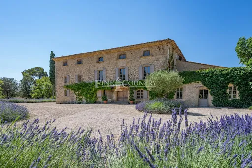 Propriété 18 pièces 967 m²