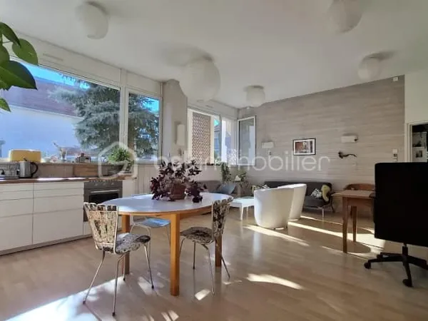 Appartement 3 pièces 84 m²