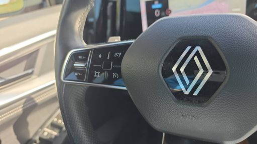 Renault Austral 1.2 E-Tech DIG-T 200 Hybrid 2WD Xtronic - Techno – 2023 – 20847 km – Hybride essence – Boîte Automatique — photo 12