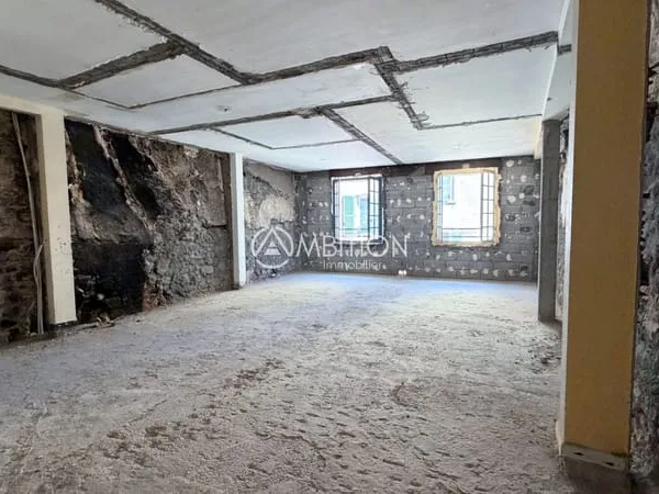 FREJUS CENTRE HISTORIQUE ? Ensemble immobilier à réhabiliter