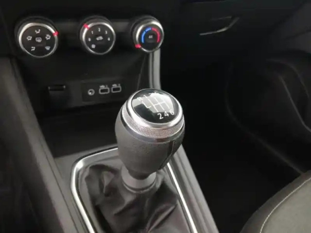 Renault Captur 1.0 tce 90ch evolution — photo 15