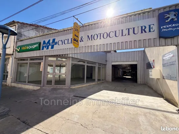Boutique 170 m² Tonneins