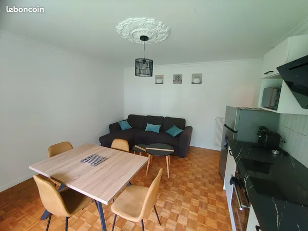 Chambre dans colocation féminine - Rennes