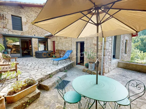 Maison Mortagne Sur Sevre 7 pièce(s) 198 m2