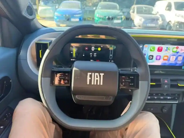 Fiat Panda grande  electrique 113ch la prima — photo 15