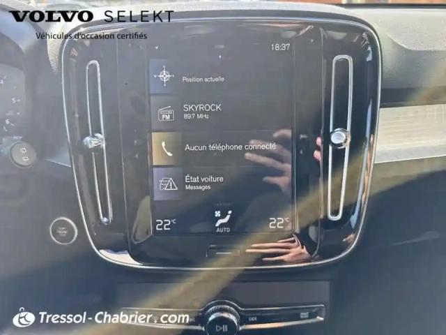 Volvo Xc40 d4 awd adblue 190 ch geartronic 8 first edition — photo 11
