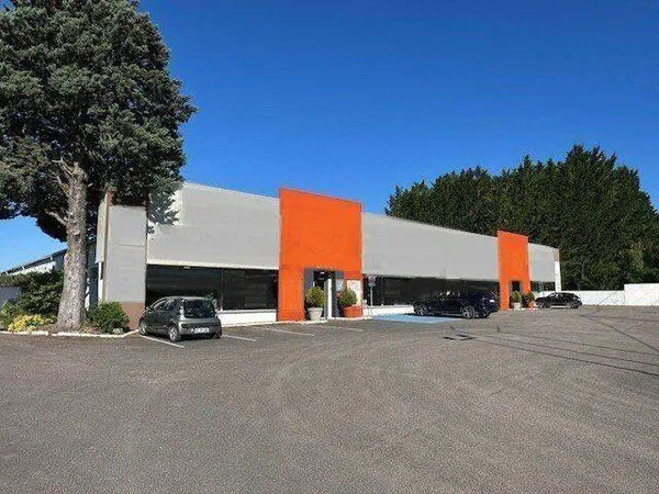 Local d'activité 3174 m²