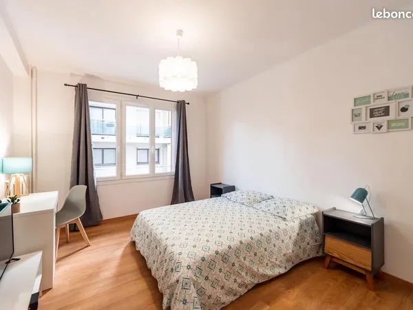 Chambre 1 pièce 24 m²