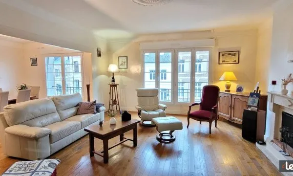 Appartement 4 pièces 147 m²