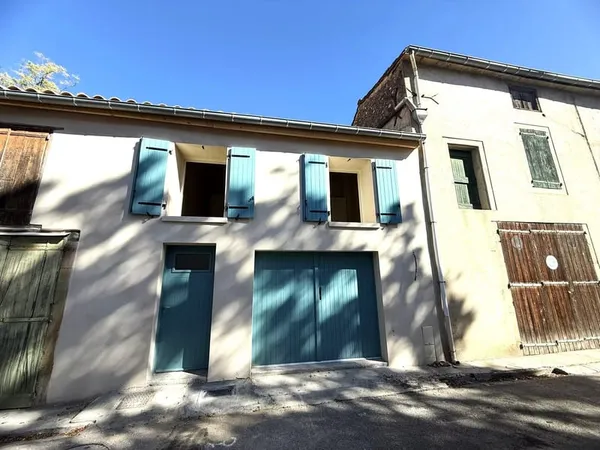 Maison 3 chambres, cour avec piscine et garage Mirepoix centre