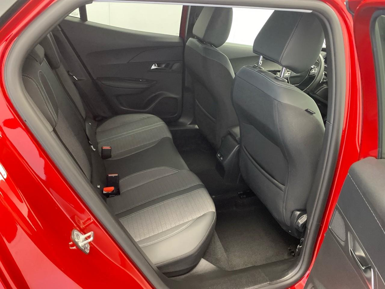Peugeot 2008 puretech 130 s&s eat8 allure — photo 25