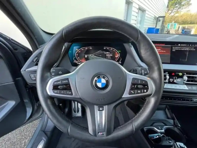 Bmw Serie 1 série 1 116ia 109ch m sport dkg7 — photo 6