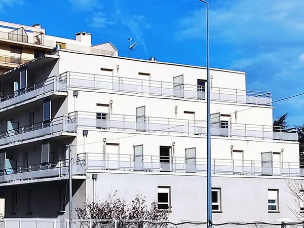 Studio 1 pièce 20 m²