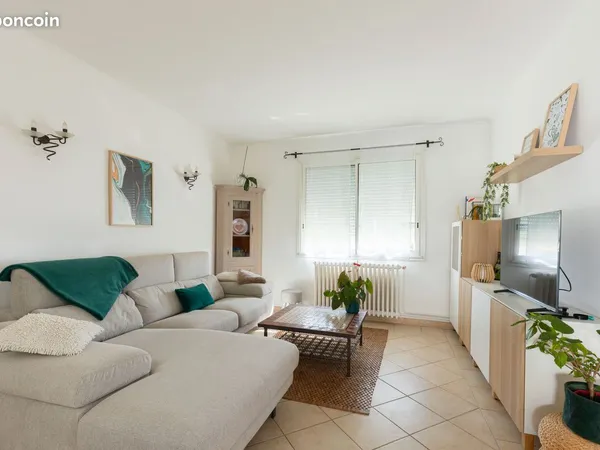Maison de ville 148 m² avec petit jardin