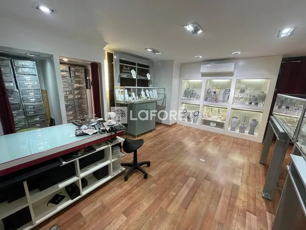Local commercial 52 m²