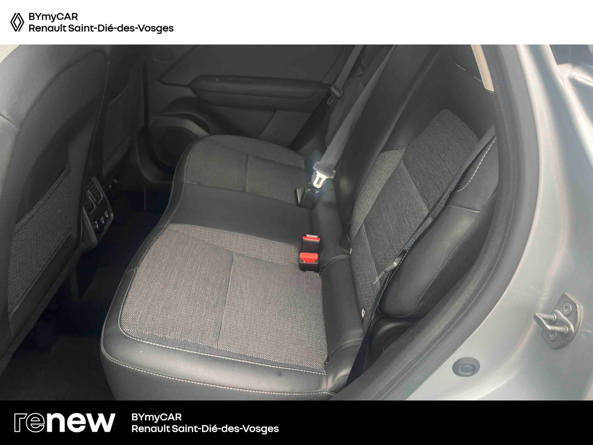 Renault Captur TCe 90 — photo 12
