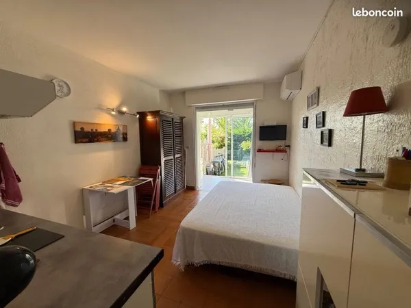 Studio 1 pièce 20 m²