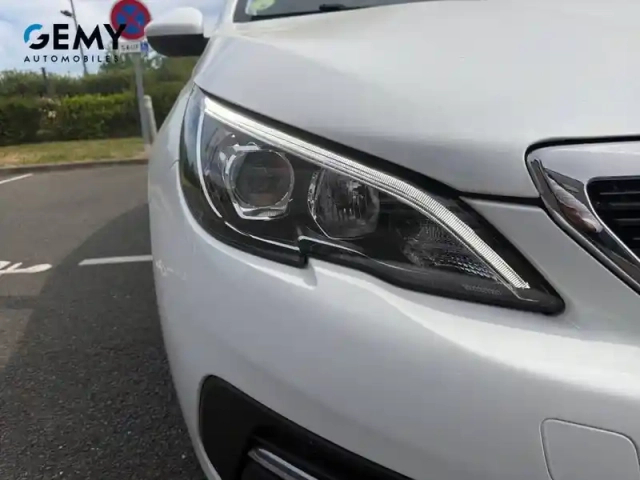 Peugeot 308 affaire bluehdi 100 s&amp;s bvm6 — photo 23