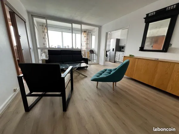 Loue chambre dans appartement de six pièces en plein centre-ville, Tourcoing
