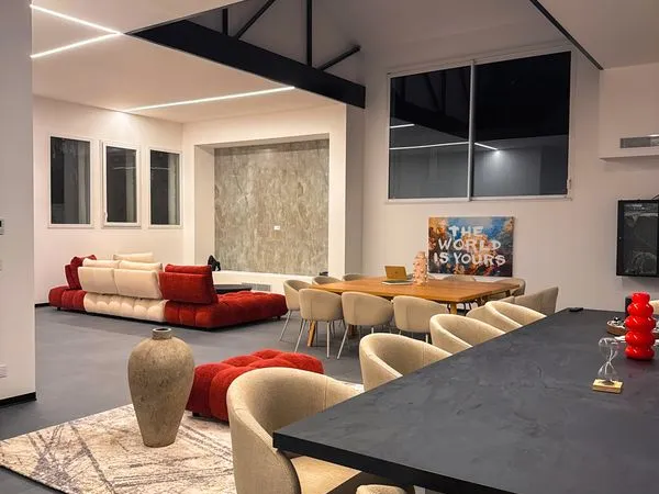 Loft/atelier/surface 5 pièces 193 m²