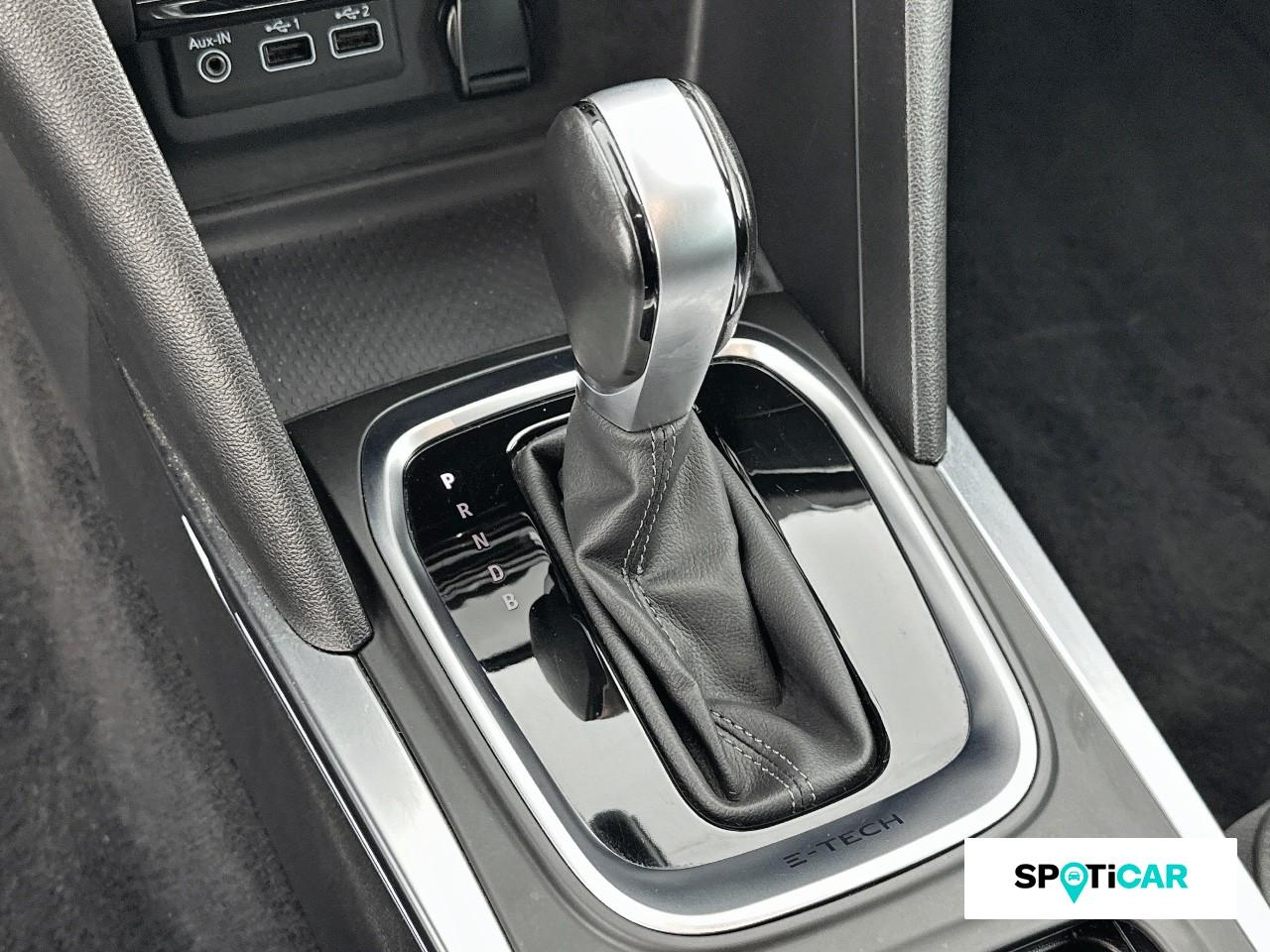 Renault Megane estate 1.6 e-tech plug-in 160ch techno — photo 14