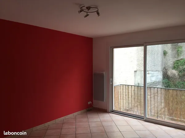 Loue appt t3 nimes jardin de la fontaine