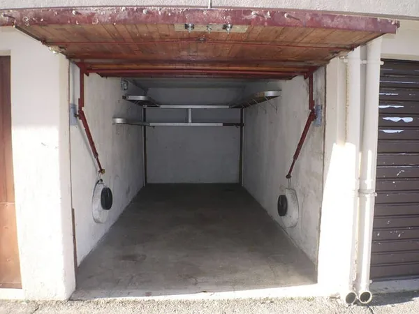 Parking 14 m²