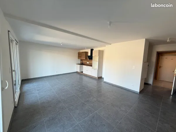 Appartement T3 - 70m2 - grande terrasse