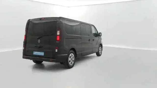 Renault Trafic blue dci 150 — photo 14