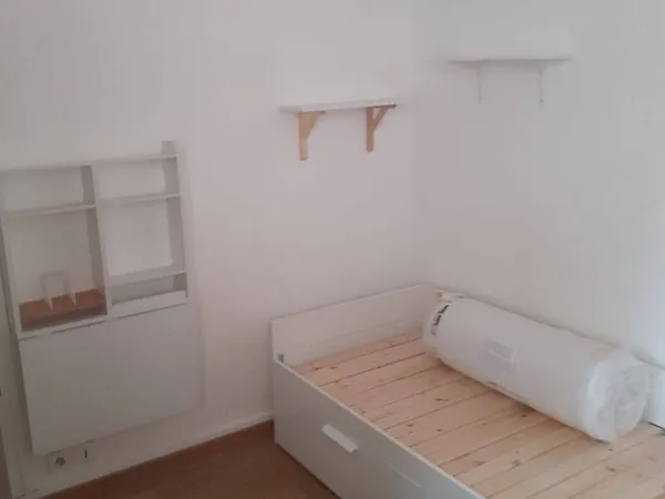 Studio 1 pièce 12 m²