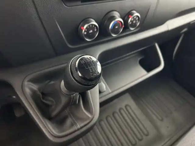 Renault Master fgn trac f3500 l3h3 blue dci 135 — photo 13
