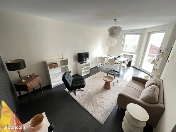 Location meublée Robertsau 2 pièces avec garage