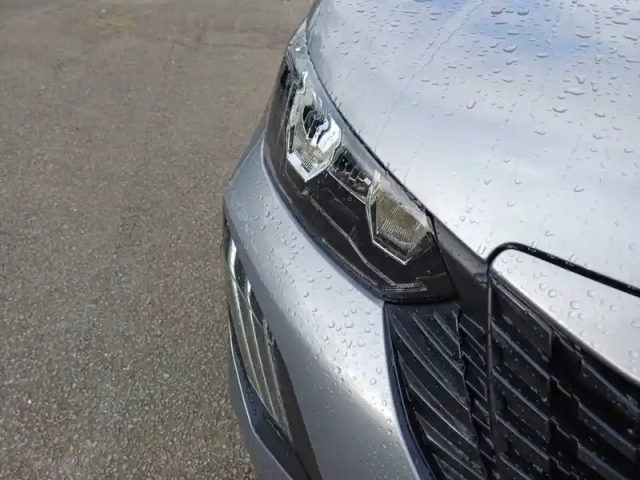 Peugeot 2008 hybrid 145 e-dcs6 — photo 16