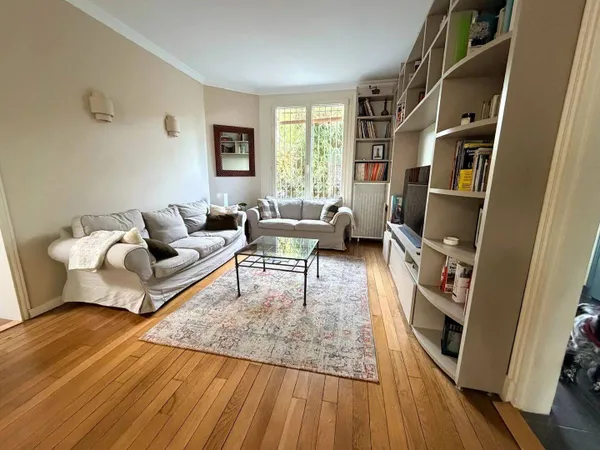 Maison 9 pièces 222 m²