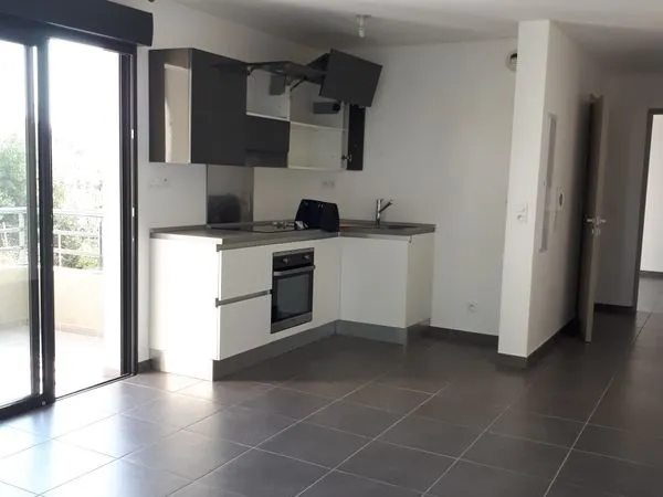 Appartement T2 vide + parking