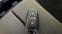 Peugeot 3008 HYBRID 225ch GT Pack e-EAT8 — photo 16
