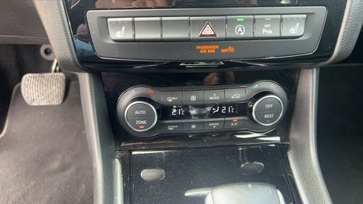 Infiniti Q30 2.2 D 170 7DCT - Luxe – 2018 – 113000 km – Diesel – Boîte Automatique — photo 13