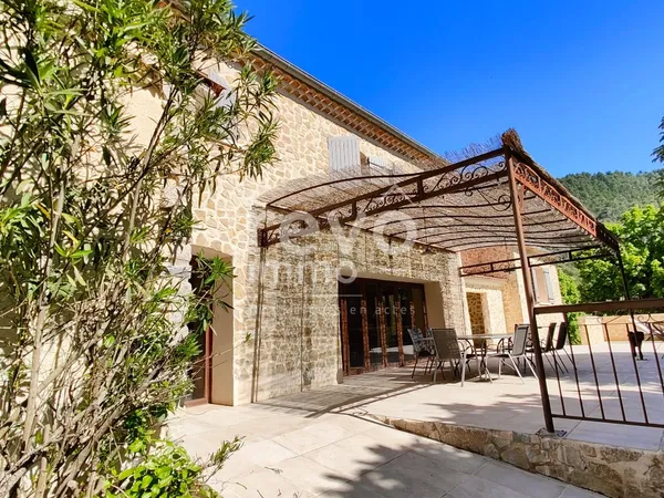 RARE: mas provençal XXL !