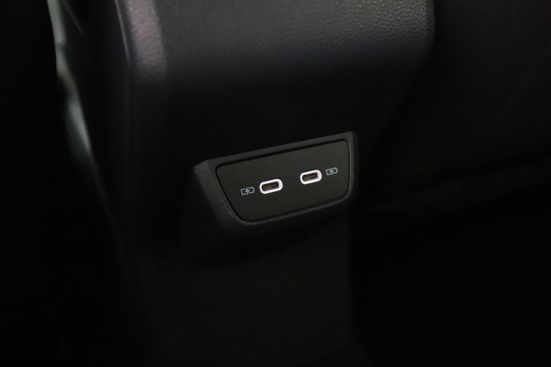 Volkswagen Polo 1.0 TSI R-Line — photo 13