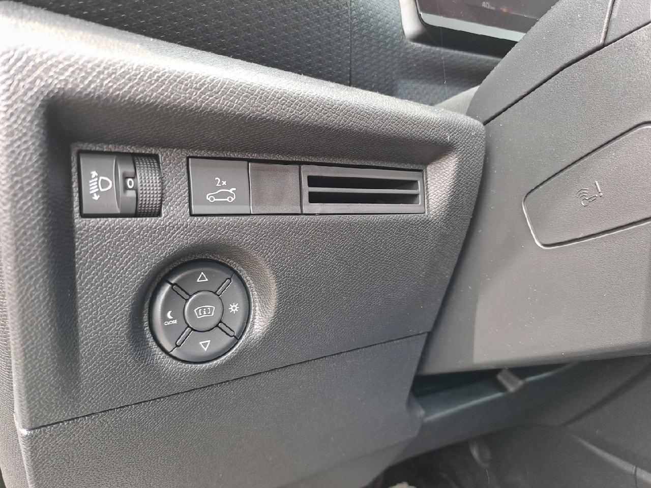 Citroën C4 X puretech 130 s&s eat8 shine — photo 11