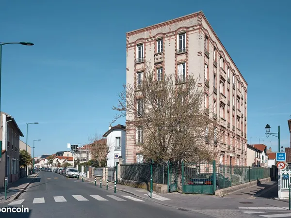 Studio à rénover idéal premier achat ou investisseur