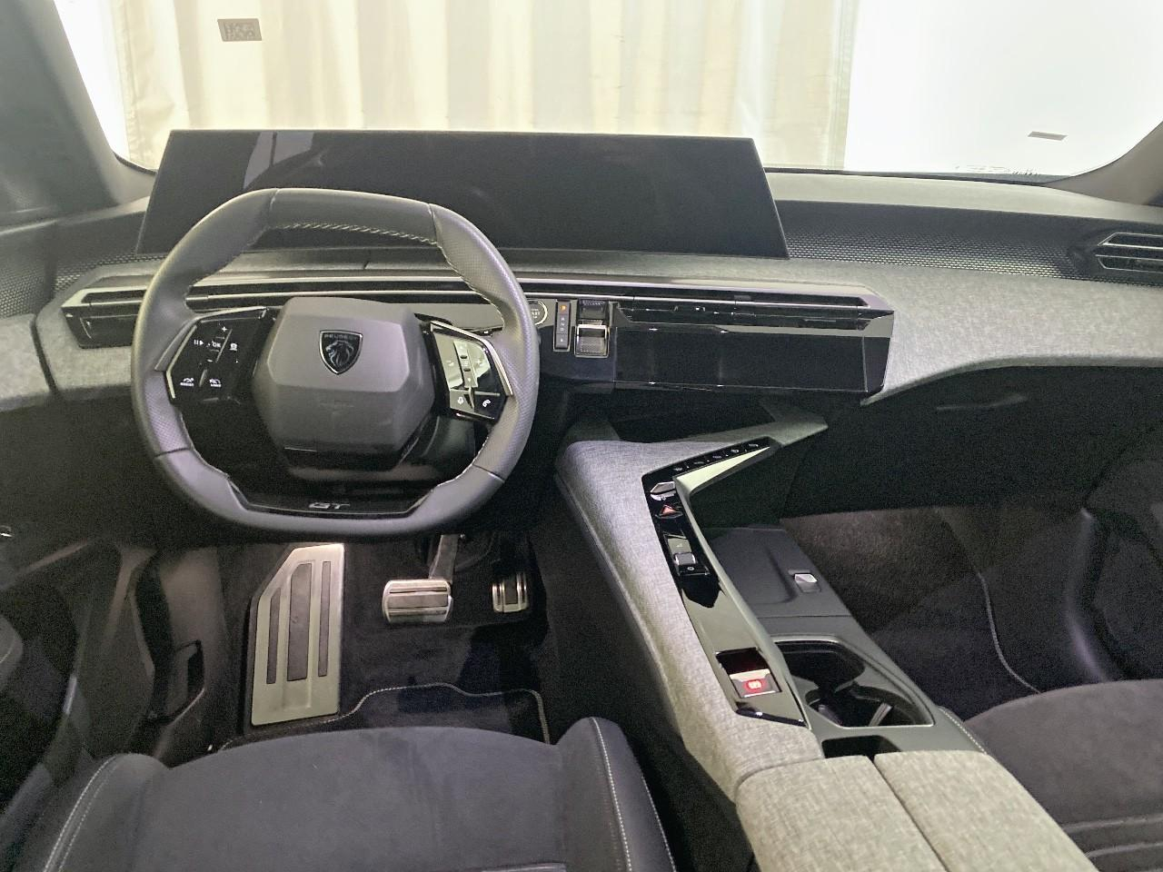 Peugeot 3008 plug-in hybrid 195 e-dcs7 gt — photo 8