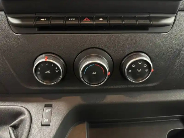 Renault Master fgn trac f3500 l2h2 blue dci 135 — photo 33