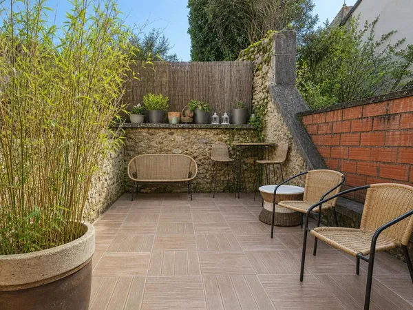Appartement 75m² avec terrasse loué jusqu'en 2028