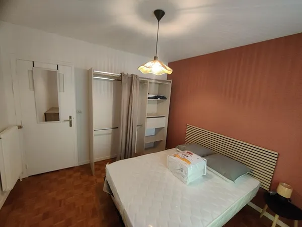 Chambre dans colocation féminine - Rennes