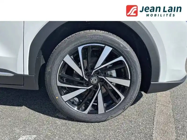 Mg Zs 1.5 l hybrid+ 197 ch — photo 9