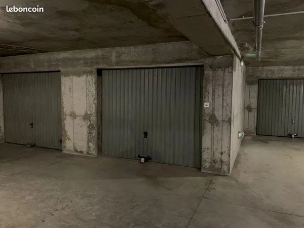 Garage box fermé