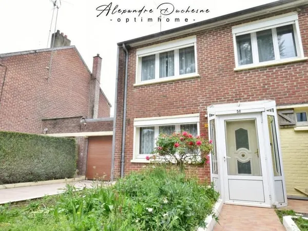 Avesnes-sur-helpe, Maison d'environ 133m², 4 chambres, 2 bureaux, sur 307m² de terrain