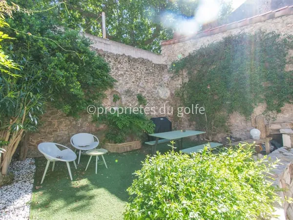 Sète, Maison de ville de charme avec jardin et terrasse,