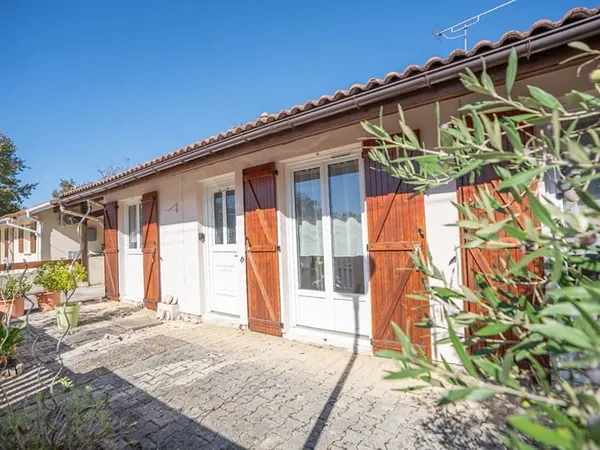 Charmante maison de plain pied - 3 chambres et garage - Quartier calme